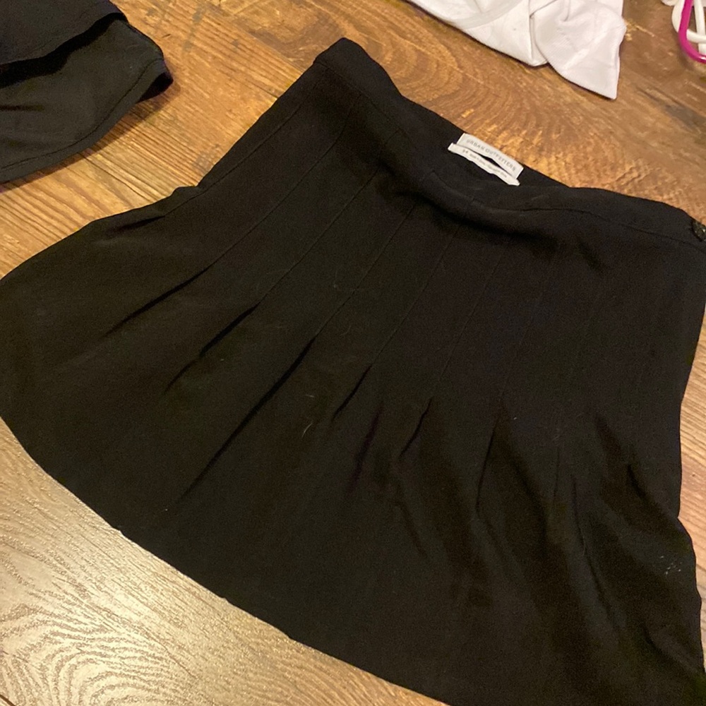 Black pleated urban outfitters skirt